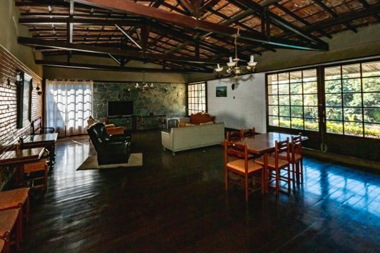 Casa à venda com 4 quartos, 650m² em Pampulha, Belo Horizonte