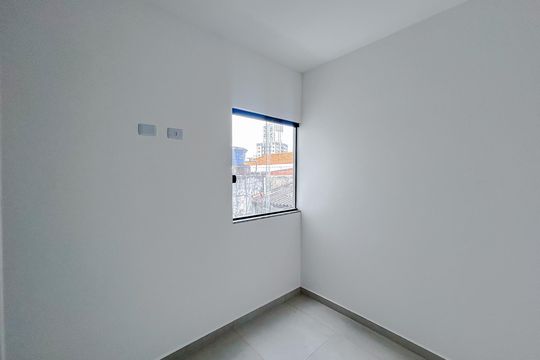 Quarto de apartamento à venda com 1 quarto, 30m² em Vila Santa Isabel, São Paulo
