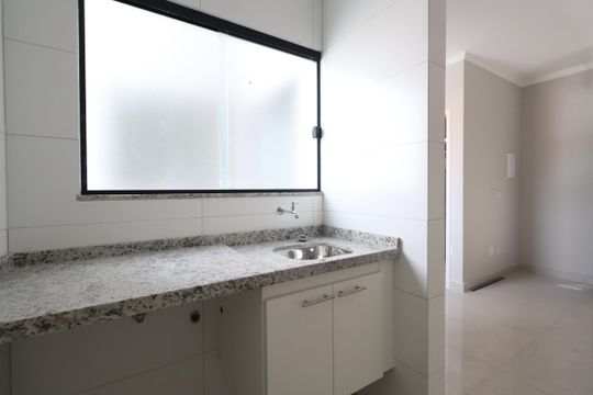 Cozinha e Área de Serviço de apartamento à venda com 1 quarto, 35m² em Vila Santa Isabel, São Paulo