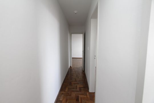 Corredor de apartamento para alugar com 3 quartos, 78m² em Nova Suíça, Belo Horizonte