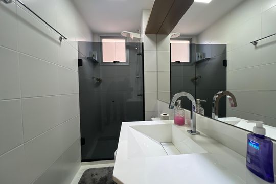 Banheiro Social de apartamento para alugar com 3 quartos, 76m² em Castelo, Belo Horizonte