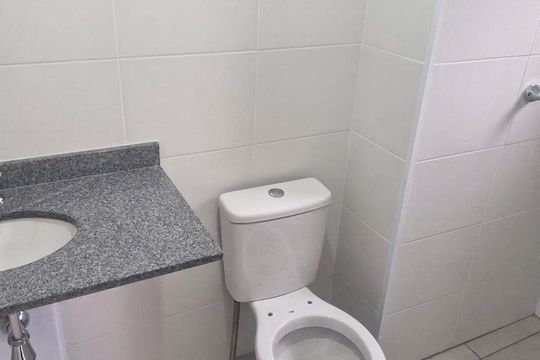 Banheiro de apartamento à venda com 1 quarto, 35m² em Vila Olímpia, São Paulo