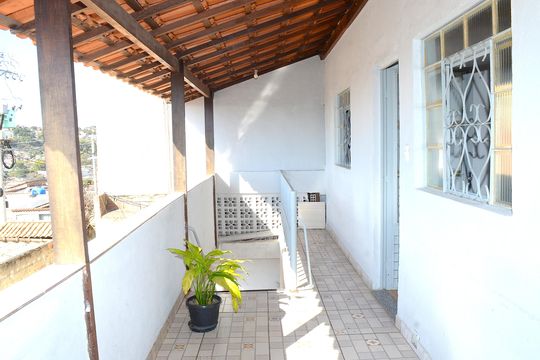 Varanda de casa para alugar com 2 quartos, 100m² em Paulo Vi, Belo Horizonte