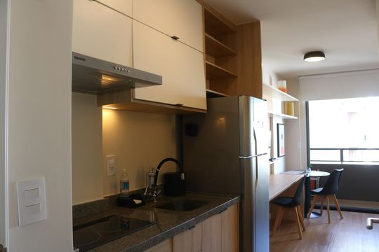 Cozinha de kitnet/studio para alugar com 1 quarto, 27m² em Perdizes, São Paulo