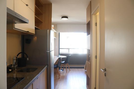 Cozinha de kitnet/studio para alugar com 1 quarto, 27m² em Perdizes, São Paulo
