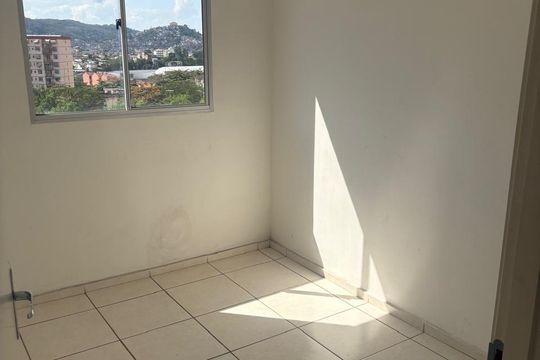 Apartamento para alugar com 2 quartos, 44m² em Tomás Coelho, Rio de Janeiro