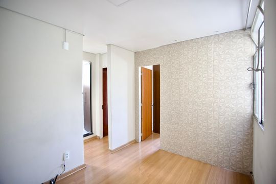 Sala de apartamento à venda com 2 quartos, 42m² em Inconfidentes, Contagem