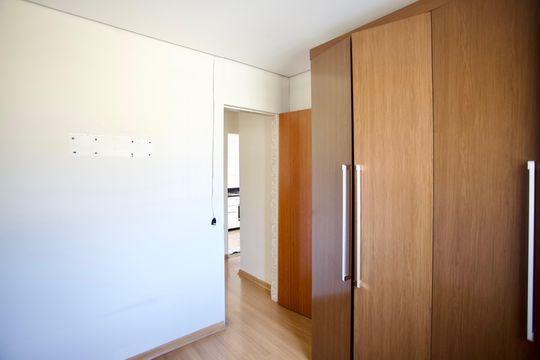 Quarto 1 de apartamento à venda com 2 quartos, 42m² em Inconfidentes, Contagem