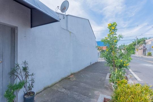 Fachada de casa à venda com 2 quartos, 117m² em Residencial Cosmos, Campinas