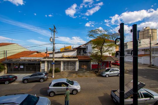 Vista da sala de casa à venda com 2 quartos, 100m² em Vila Alzira, Santo André