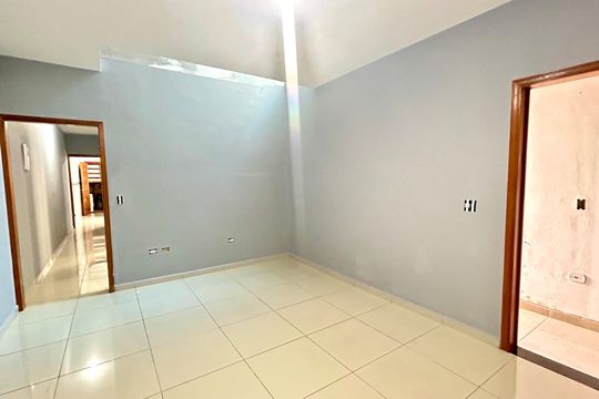 Casa à venda com 4 quartos, 250m² em Jardim Adriana, Guarulhos