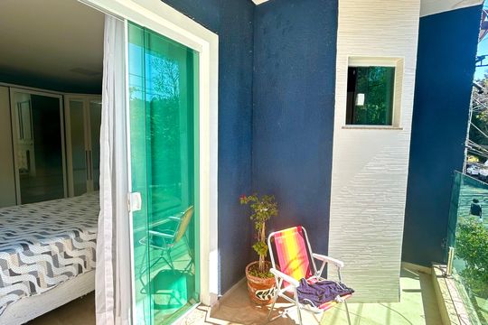 Sacada da Suíte  de casa à venda com 4 quartos, 250m² em Jardim Adriana, Guarulhos