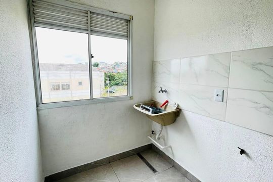 Área de Serviço de apartamento para alugar com 2 quartos, 48m² em Bairro Jardim Nossa Senhora das Graças, Cotia
