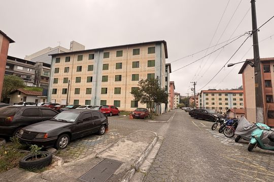 Garagem de apartamento à venda com 2 quartos, 52m² em Vila Santa Antonia, Diadema