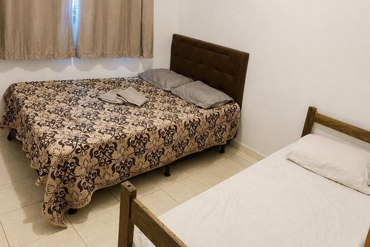 Quarto de apartamento para alugar com 2 quartos, 50m² em Parque Rodoviária, Campos dos Goytacazes
