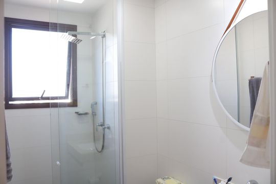 Banheiro 2 de apartamento à venda com 2 quartos, 70m² em Pompeia, São Paulo