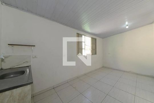 Cozinha de casa para alugar com 1 quarto, 35m² em Vila Maracana, São Paulo