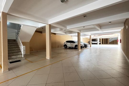 Garagem de apartamento à venda com 2 quartos, 56m² em Vila Valparaíso, Santo André