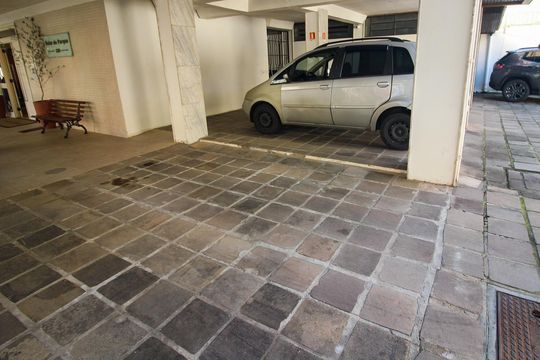 Garagem de apartamento para alugar com 3 quartos, 130m² em Menino Deus, Porto Alegre