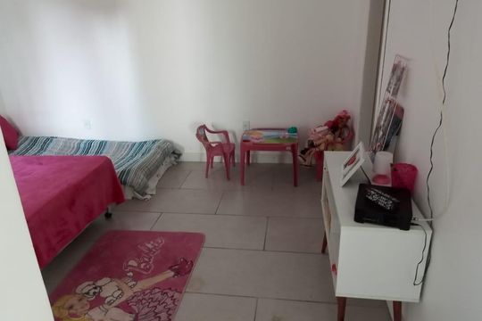 Quarto de casa à venda com 3 quartos, 235m² em Piratininga, Niterói