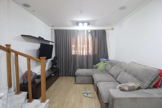 Casa à venda com 3 quartos, 80m² em Vila Marari, São Paulo