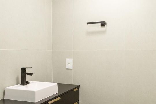 Banheiro de apartamento para alugar com 3 quartos, 70m² em Parque Cecap, Guarulhos