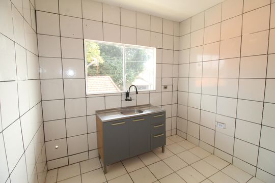 Cozinha de casa para alugar com 2 quartos, 46m² em Jardim Valparaiba, São José dos Campos