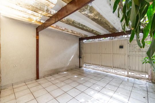 Garagem de casa à venda com 3 quartos, 178m² em Parque Jabaquara, São Paulo
