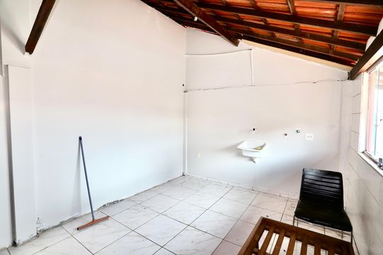 Cozinha e Área de Serviço de casa para alugar com 2 quartos, 80m² em Conjunto Agua Branca, Contagem