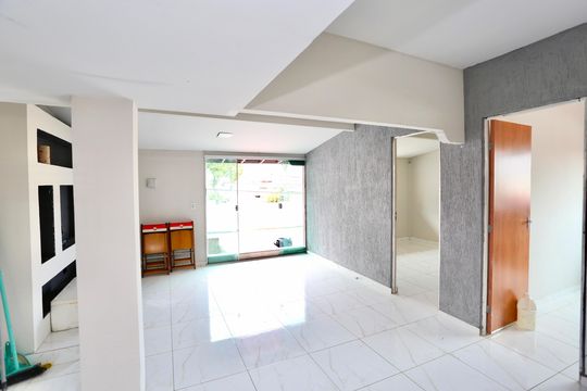 Sala de casa para alugar com 2 quartos, 80m² em Conjunto Agua Branca, Contagem