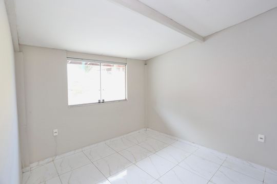 Quarto 1 de casa para alugar com 2 quartos, 80m² em Conjunto Agua Branca, Contagem