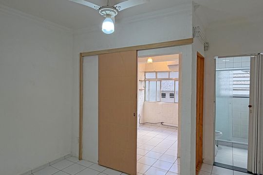 Sala de apartamento para alugar com 1 quarto, 44m² em Ponta da Praia, Santos
