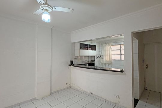 Sala de apartamento para alugar com 1 quarto, 44m² em Ponta da Praia, Santos