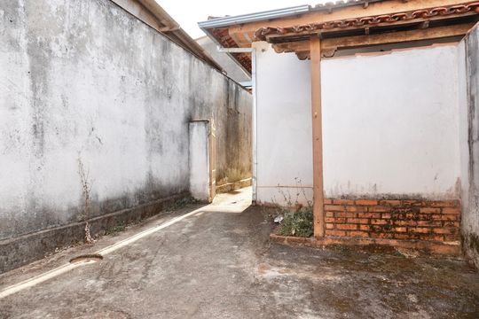 Garagem de casa para alugar com 3 quartos, 70m² em Jardim Canada, Nova Lima