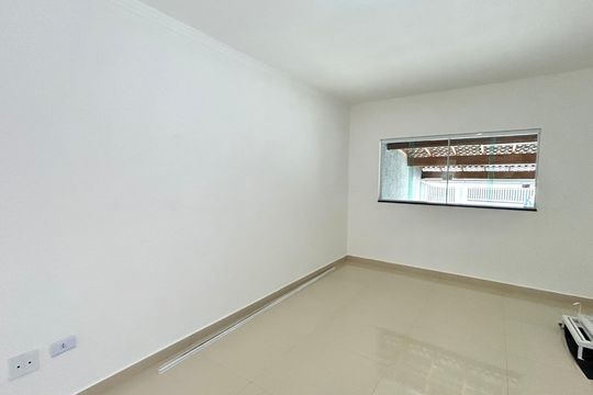 Casa para alugar com 3 quartos, 145m² em Jardim Presidente Dutra, Guarulhos