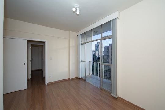 SALA de apartamento para alugar com 2 quartos, 65m² em Savassi, Belo Horizonte