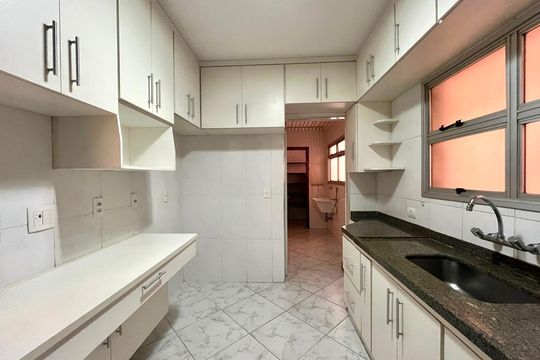 Cozinha de apartamento para alugar com 3 quartos, 93m² em São Bernardo, Campinas