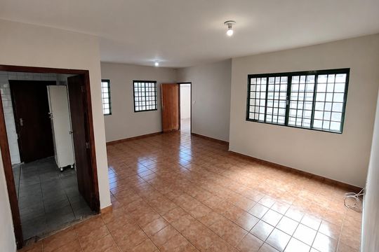 Sala de casa para alugar com 3 quartos, 115m² em Jardim Karaíba, Uberlândia