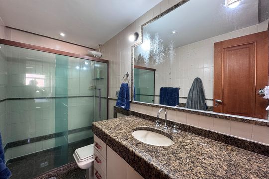 Suíte - Banheiro de apartamento para alugar com 3 quartos, 254m² em Recreio dos Bandeirantes, Rio de Janeiro