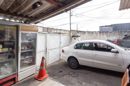 Garagem de casa à venda com 2 quartos, 130m² em Jardim Sao Francisco, Guarulhos