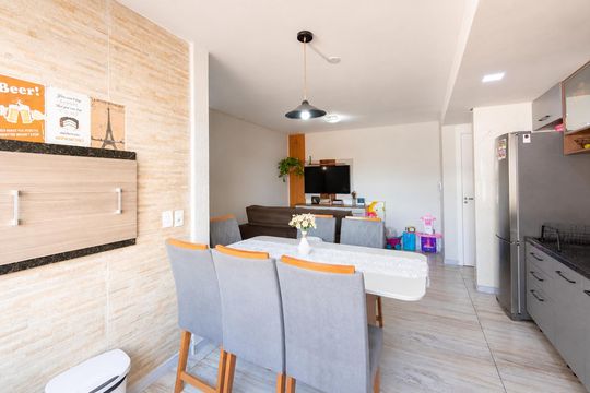 Sala de apartamento à venda com 2 quartos, 53m² em Fátima, Canoas