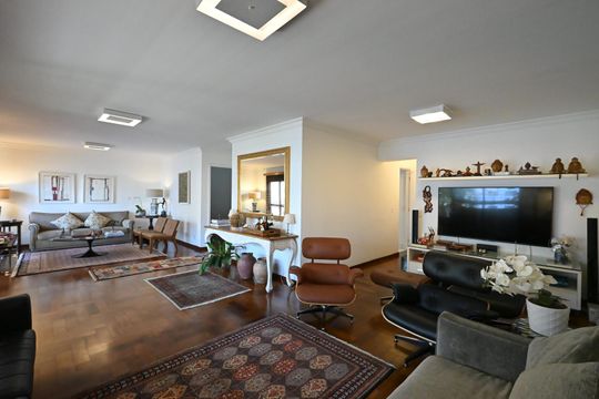 Apartamento à venda com 3 quartos, 189m² em Real Parque, São Paulo