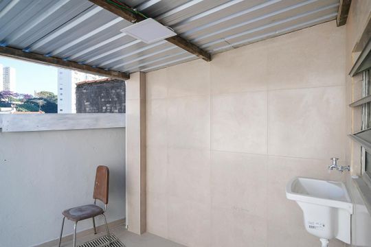 Área de serviço de casa para alugar com 2 quartos, 100m² em Santa Maria, São Caetano do Sul