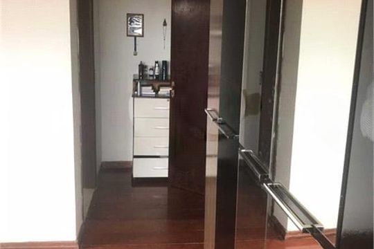 Casa de Condomínio à venda com 3 quartos, 269m² em Samambaia, São Paulo