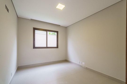 Casa à venda com 3 quartos, 301m² em Vila Junqueira, Vinhedo