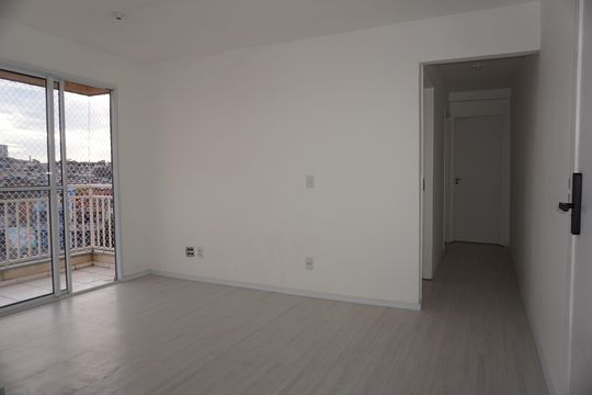 Apartamento para alugar com 2 quartos, 45m² em Jardim Vitória, Embu das Artes