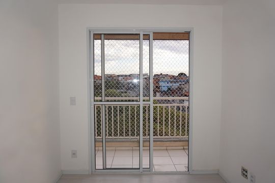 Varanda da Sala de apartamento para alugar com 2 quartos, 45m² em Jardim Vitória, Embu das Artes