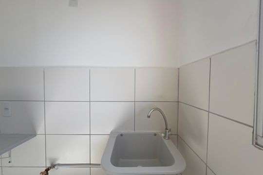 Área de Serviço de apartamento para alugar com 2 quartos, 45m² em Nacional, Contagem