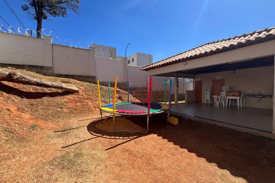 Área comum - Playground de apartamento para alugar com 2 quartos, 45m² em Nacional, Contagem