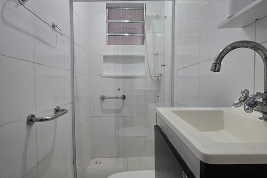 Banheiro de casa à venda com 5 quartos, 110m² em Conjunto Residencial Jardim Canaa, São Paulo